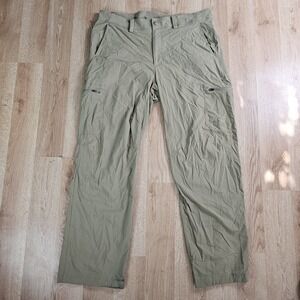 LL Bean Pants Mens 36x30 Khaki Cresta Cargo Water Resistant Hiking Utility Nylon